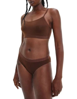 Promo ⌛ Calvin Klein Form To Body Natural Unlined Bralette Umber 🔔