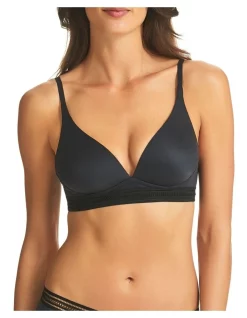 Discount β Fine Lines Supersoft Wirefree T-Shirt Bra In Black π―