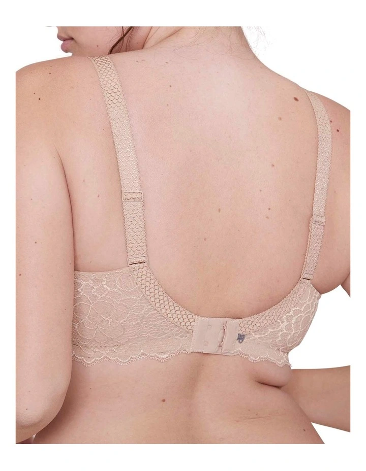 Promo π Simone Perele Caresse 3D Plunge T-Shirt Bra Beige π― 4 Promo π Simone Perele Caresse 3D Plunge T-Shirt Bra Beige π― - Image 2